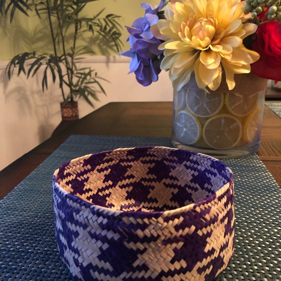 2 for $15 - Handcrafted Gallito palm leaf basket - purple from Oaxaca, Mexico. - Picture 8 of 10